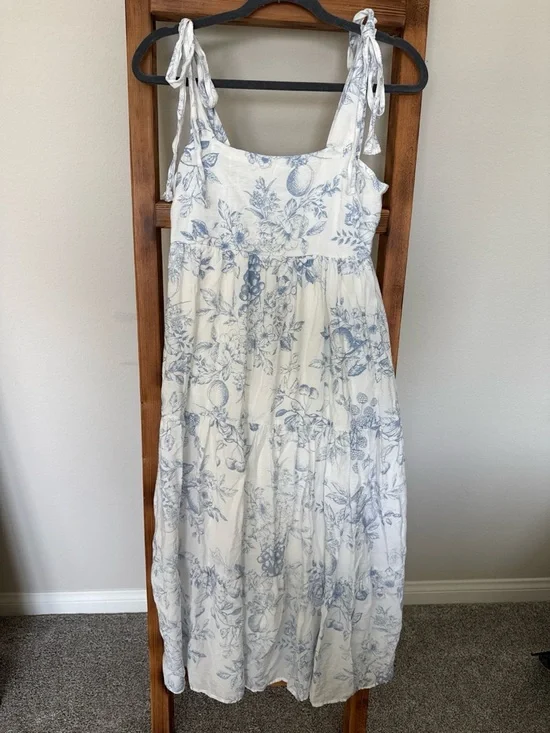 Blu Pepper White and Light Blue Floral Maxi Dress - Picture 4 of 8